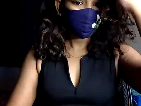 Snapshot of Nisha-moon chatting on June 16, 6:38 am Nisha-moon online show from June 16, 6:38 am