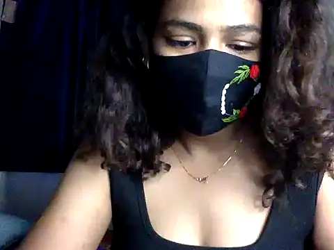 Snapshot of Nisha-moon chatting on June 18, 9:25 am Nisha-moon online show from June 18, 9:25 am