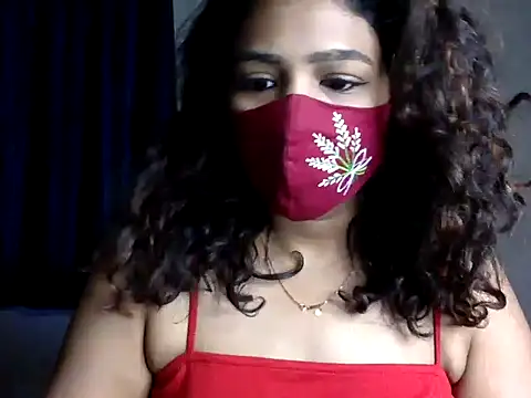 Snapshot of Nisha-moon chatting on June 24, 7:40 am Nisha-moon online show from June 24, 7:40 am