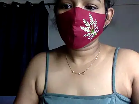 Snapshot of Nisha-moon chatting on July 10, 6:50 am Nisha-moon online show from July 10, 6:50 am