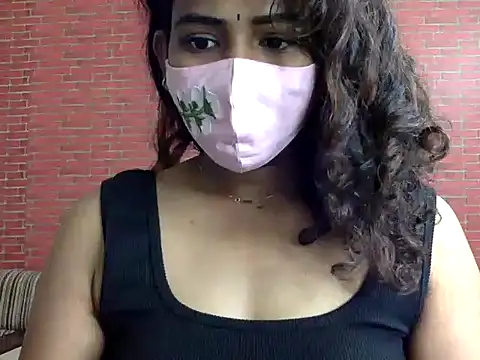 Snapshot of Nisha-moon chatting on July 22, 7:33 am Nisha-moon online show from July 22, 7:33 am