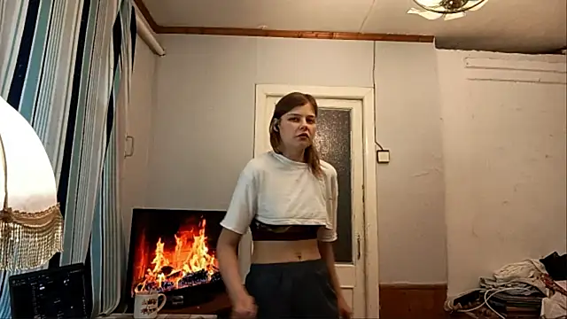 Snapshot of SonyaElliston chatting on June 10, 4:28 pm SonyaElliston online show from June 10, 4:28 pm