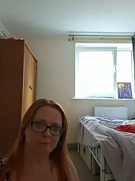 Snapshot of Naughtybutnicedaisy chatting on June 30, 1:23 pm Naughtybutnicedaisy online show from June 30, 1:23 pm