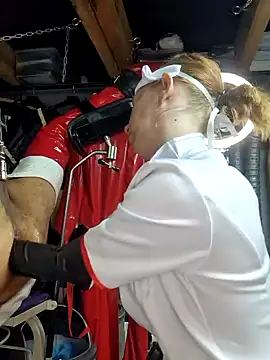 Snapshot of Caromimi18 chatting on September 11, 9:20 am Caromimi18 online show from September 11, 9:20 am