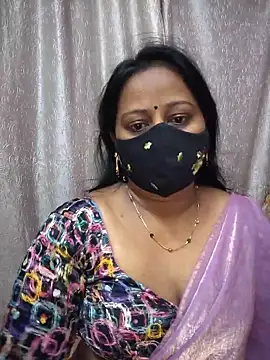 Snapshot of Nithya_ chatting on June 19, 6:01 pm Nithya online show from June 19, 6:01 pm