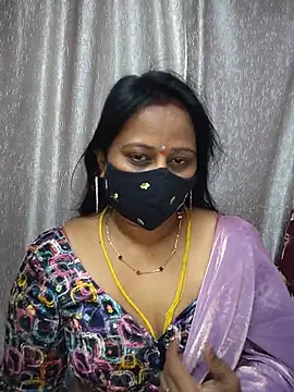 Snapshot of Nithya_ chatting on July 12, 8:49 am Nithya online show from July 12, 8:49 am