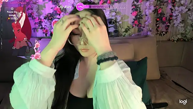 Snapshot of wonnhee88 chatting on August 1, 6:34 am wonnhee88 online show from August 1, 6:34 am