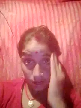 Snapshot of Hot_Radhaji1 chatting on July 20, 9:28 pm Hot Radhaji1 online show from July 20, 9:28 pm