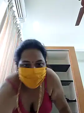Snapshot of Hot_Sreeja_Tamil chatting on June 13, 7:28 am Hot Sreeja Tamil online show from June 13, 7:28 am