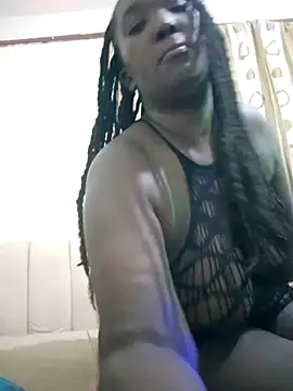 Sexxyy v online show from June 21, 7:38 pm