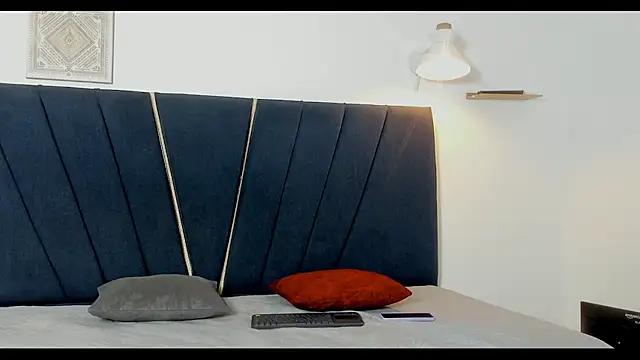 Snapshot of velvet_sex23 chatting on June 10, 4:12 am velvet sex23 online show from June 10, 4:12 am