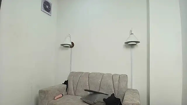 Snapshot of velvet_sex23 chatting on June 23, 8:56 am velvet sex23 online show from June 23, 8:56 am