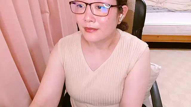 LENA-xo online show from July 9, 2:43 pm