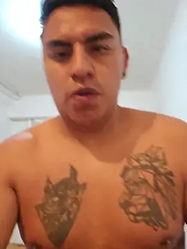 Snapshot of perez2953 chatting on July 14, 2:01 pm perez2953 online show from July 14, 2:01 pm