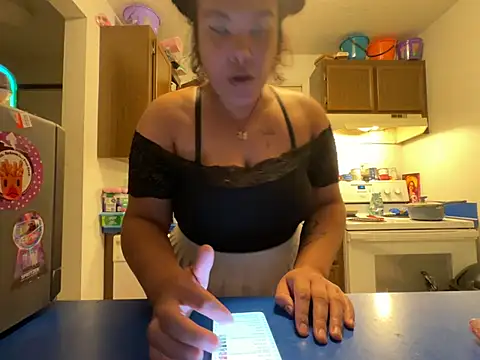 Snapshot of mazikeen94 chatting on June 30, 8:37 am mazikeen94 online show from June 30, 8:37 am