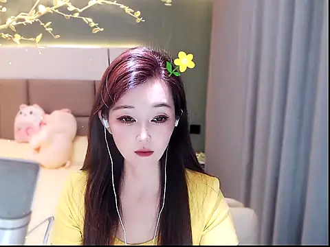 Snapshot of Mimi66688 chatting on June 14, 9:33 am Mimi66688 online show from June 14, 9:33 am