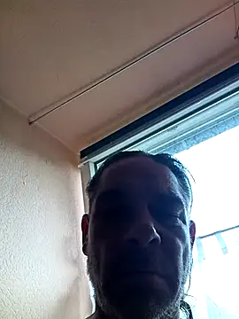Snapshot of TommyThomas75 chatting on June 18, 7:18 pm TommyThomas75 online show from June 18, 7:18 pm