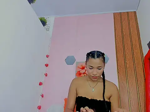 Snapshot of Aratnzacute chatting on June 26, 1:48 pm Aratnzacute online show from June 26, 1:48 pm