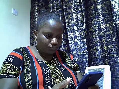 Snapshot of biganni_ chatting on July 22, 5:05 pm biganni online show from July 22, 5:05 pm