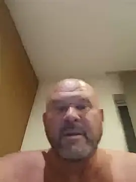 Deinemeine2026 online show from June 4, 11:44 pm