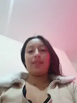Snapshot of MiaSaen chatting on July 22, 9:28 pm MiaSaen online show from July 22, 9:28 pm