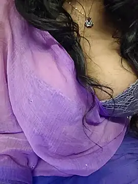 Snapshot of telugubigboobs__P chatting on June 23, 1:42 pm telugubigboobs P online show from June 23, 1:42 pm