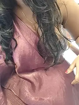 Snapshot of telugubigboobs__P chatting on July 7, 7:23 am telugubigboobs P online show from July 7, 7:23 am