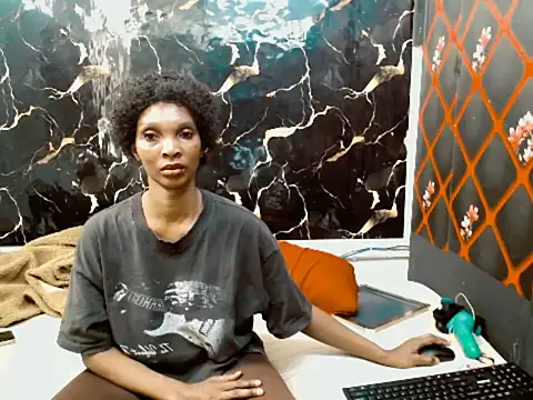 Caramelminxx  online show from June 29, 7:25 am