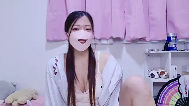 Snapshot of MISAKI_0911 chatting on June 15, 1:02 pm MISAKI 0911 online show from June 15, 1:02 pm
