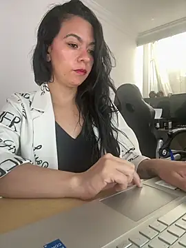 vanellopeFoxx online show from July 18, 3:49 pm
