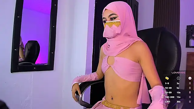 Snapshot of Alessia__a chatting on June 18, 3:40 am Alessia a online show from June 18, 3:40 am