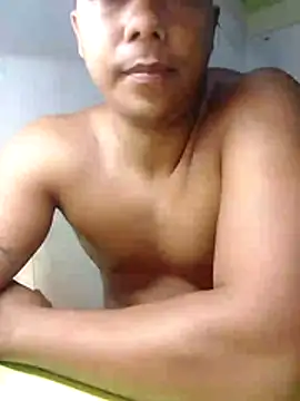 Snapshot of elmorenito0511 chatting on June 5, 11:54 pm elmorenito0511 online show from June 5, 11:54 pm