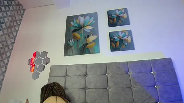 Snapshot of lilith_luxx chatting on July 14, 10:21 am lilith luxx online show from July 14, 10:21 am