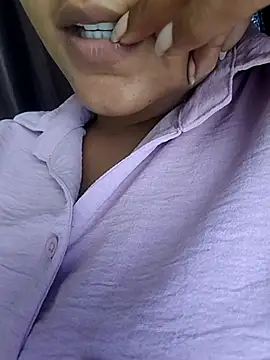 Snapshot of Miss-cutee chatting on June 8, 9:20 am Miss-cutee online show from June 8, 9:20 am