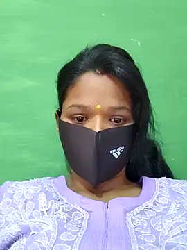 Snapshot of Miss-cutee chatting on June 9, 9:10 am Miss-cutee online show from June 9, 9:10 am