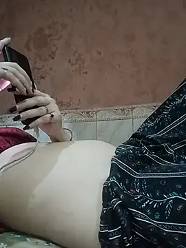 Snapshot of Miss-cutee chatting on August 3, 9:26 am Miss-cutee online show from August 3, 9:26 am