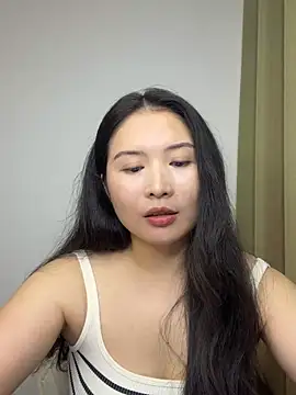 Snapshot of Doudou__520 chatting on June 8, 7:42 am Doudou 520 online show from June 8, 7:42 am