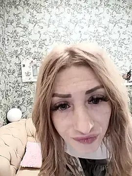 Snapshot of Eva_Axel chatting on June 7, 11:58 am Eva Axel online show from June 7, 11:58 am