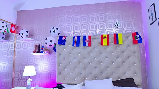 Snapshot of Sam_lovee chatting on July 8, 1:15 pm Sam lovee online show from July 8, 1:15 pm
