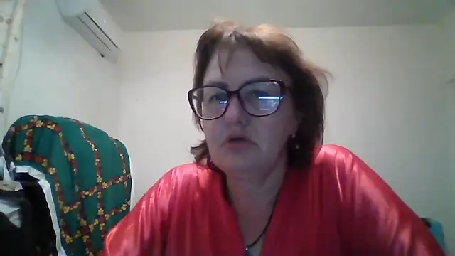 Snapshot of ErikaXShine chatting on July 1, 6:51 pm ErikaXShine online show from July 1, 6:51 pm