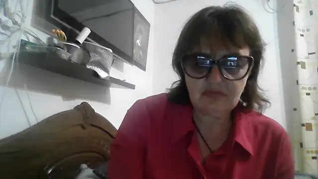 Snapshot of ErikaXShine chatting on July 31, 7:13 pm ErikaXShine online show from July 31, 7:13 pm