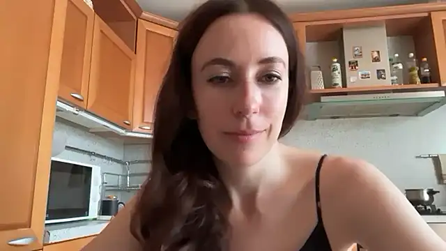 Snapshot of Flamingo_Queen chatting on June 27, 7:46 am Flamingo Queen online show from June 27, 7:46 am