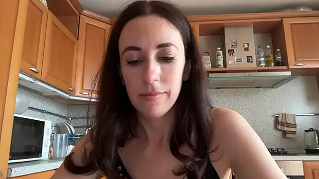 Snapshot of Flamingo_Queen chatting on July 13, 4:15 am Flamingo Queen online show from July 13, 4:15 am