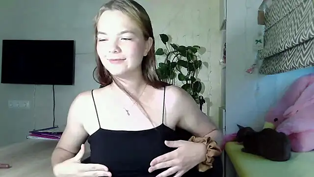 Snapshot of AvrilGillig chatting on July 26, 4:14 pm AvrilGillig online show from July 26, 4:14 pm