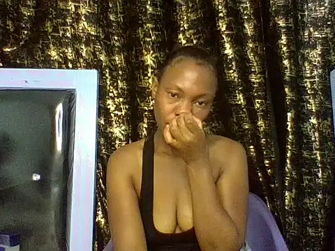 Snapshot of Lovey_daisy15 chatting on July 3, 6:14 pm Lovey daisy15 online show from July 3, 6:14 pm