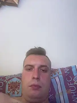 Xdxdxdwwwttr online show from July 9, 7:18 pm