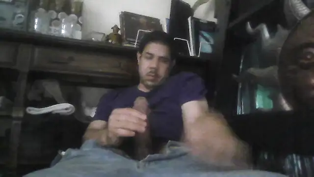Snapshot of toosexy4myshirt chatting on July 1, 11:37 pm toosexy4myshirt online show from July 1, 11:37 pm