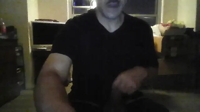 Snapshot of toosexy4myshirt chatting on July 4, 6:52 am toosexy4myshirt online show from July 4, 6:52 am