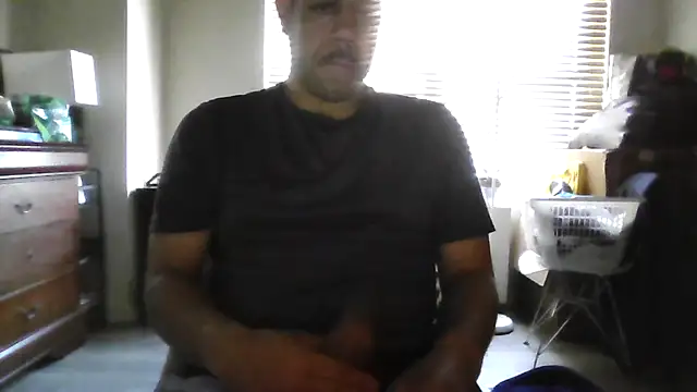 Snapshot of toosexy4myshirt chatting on July 14, 10:21 am toosexy4myshirt online show from July 14, 10:21 am