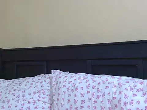 Snapshot of kinkydolll chatting on July 1, 6:26 am kinkydolll online show from July 1, 6:26 am